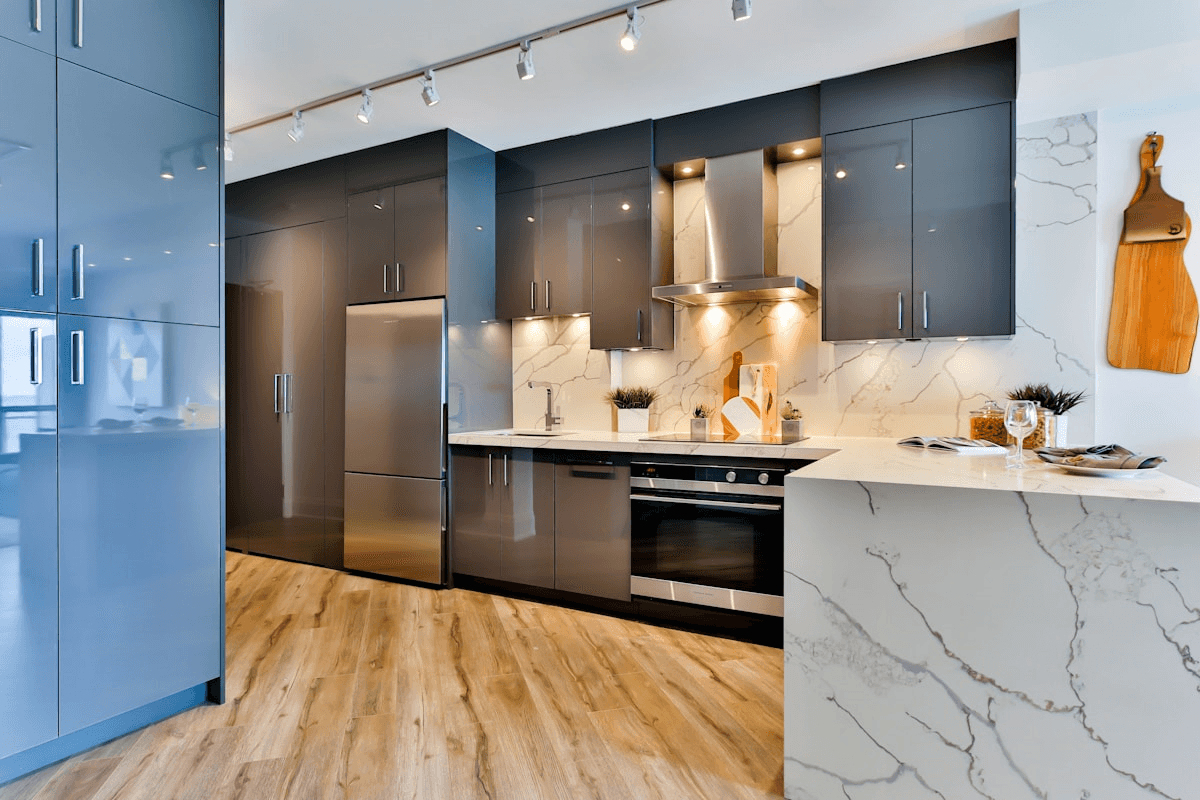 Cuisine haut de gamme avec systèmes smart home connectés